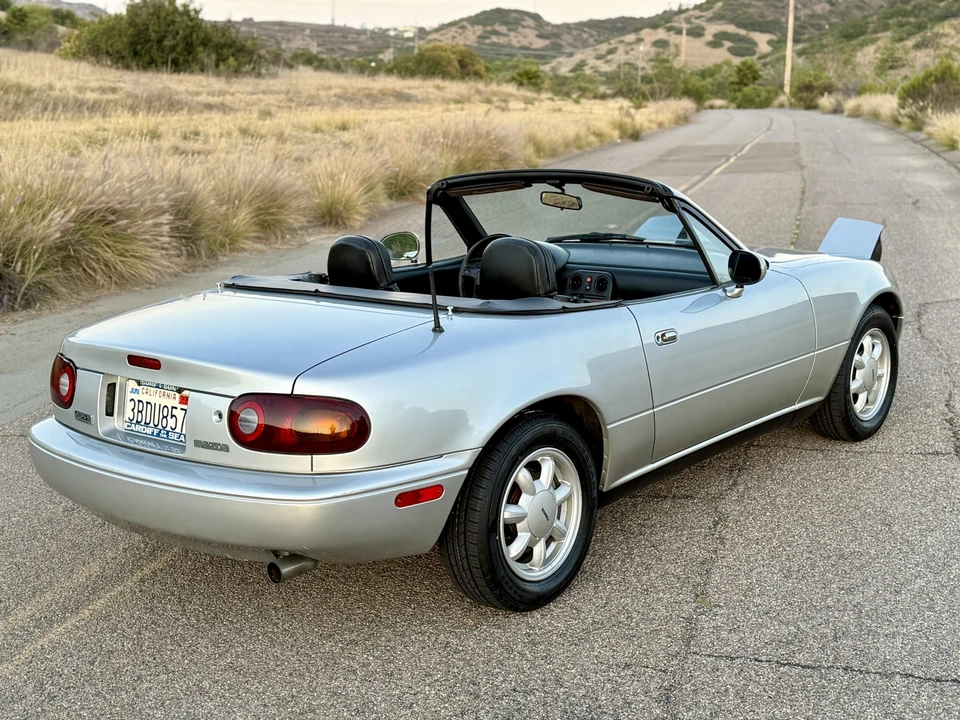1992 Mazda NA MX-5 Miata - Image 30 of 31