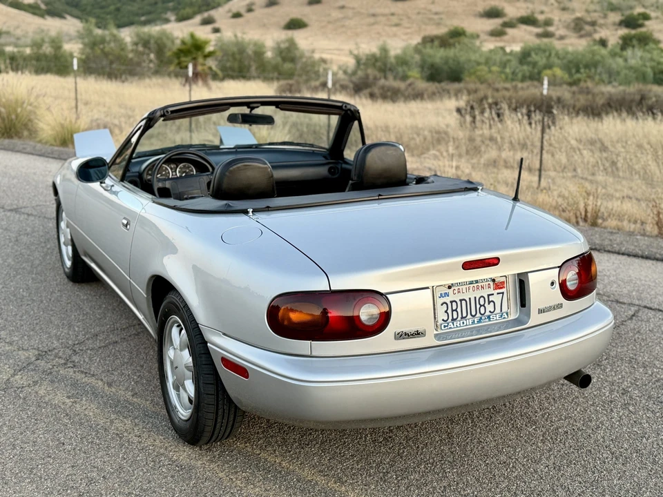 1992 Mazda NA MX-5 Miata - Image 25 of 31