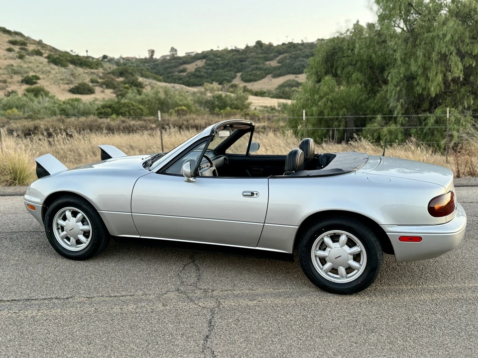 1992 Mazda NA MX-5 Miata - Image 22 of 31