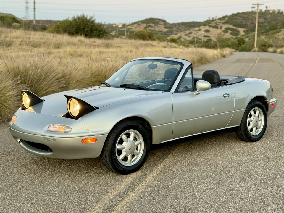 1992 Mazda NA MX-5 Miata - Image 19 of 31