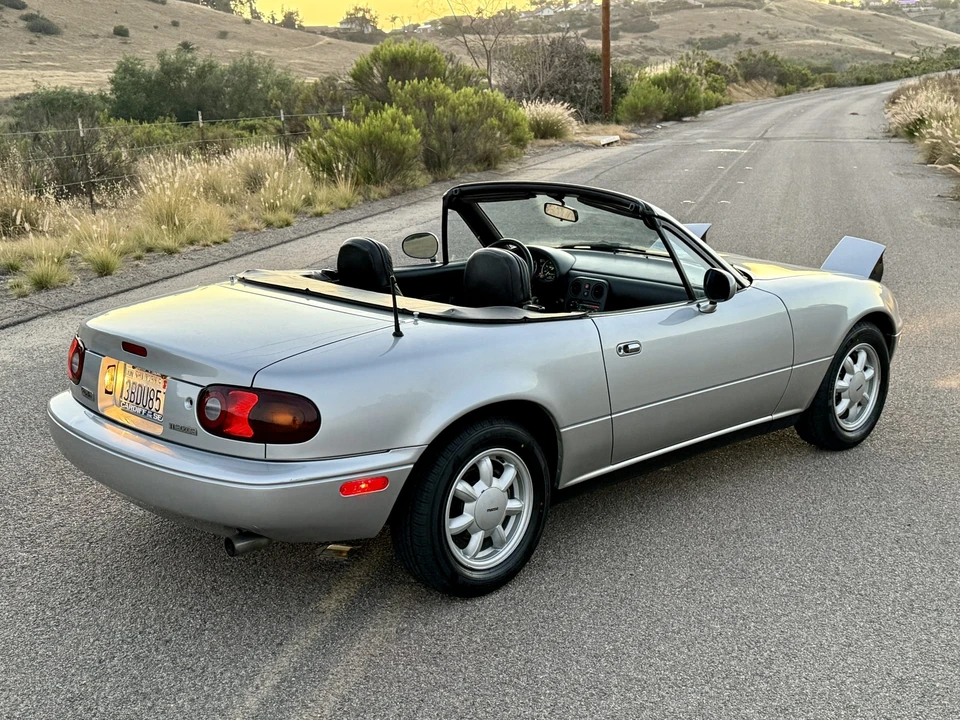 1992 Mazda NA MX-5 Miata - Image 29 of 31