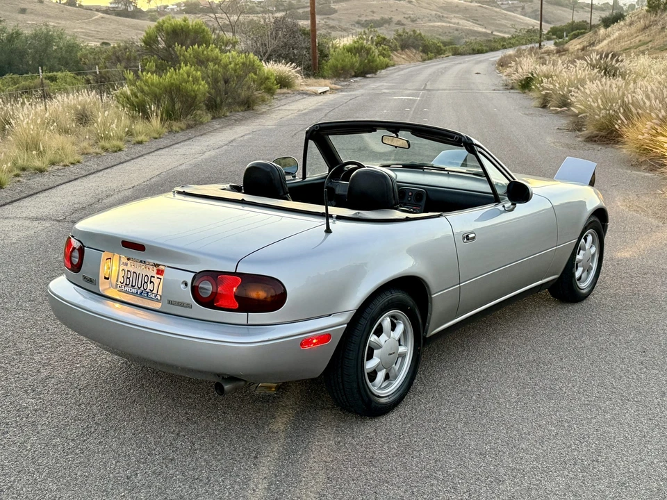 1992 Mazda NA MX-5 Miata - Image 28 of 31