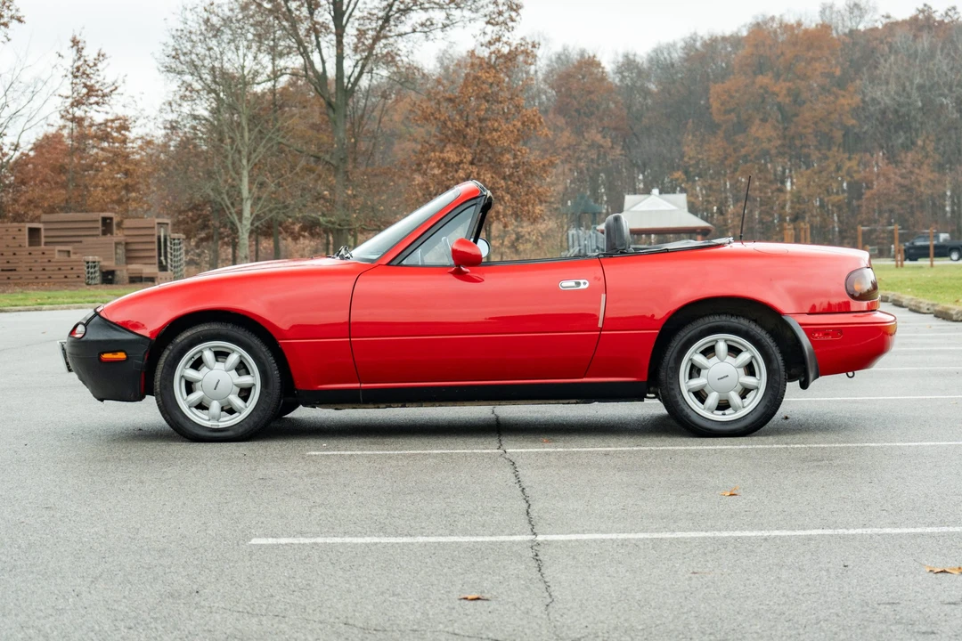 1992 Mazda NA MX-5 Miata - Image 9 of 31