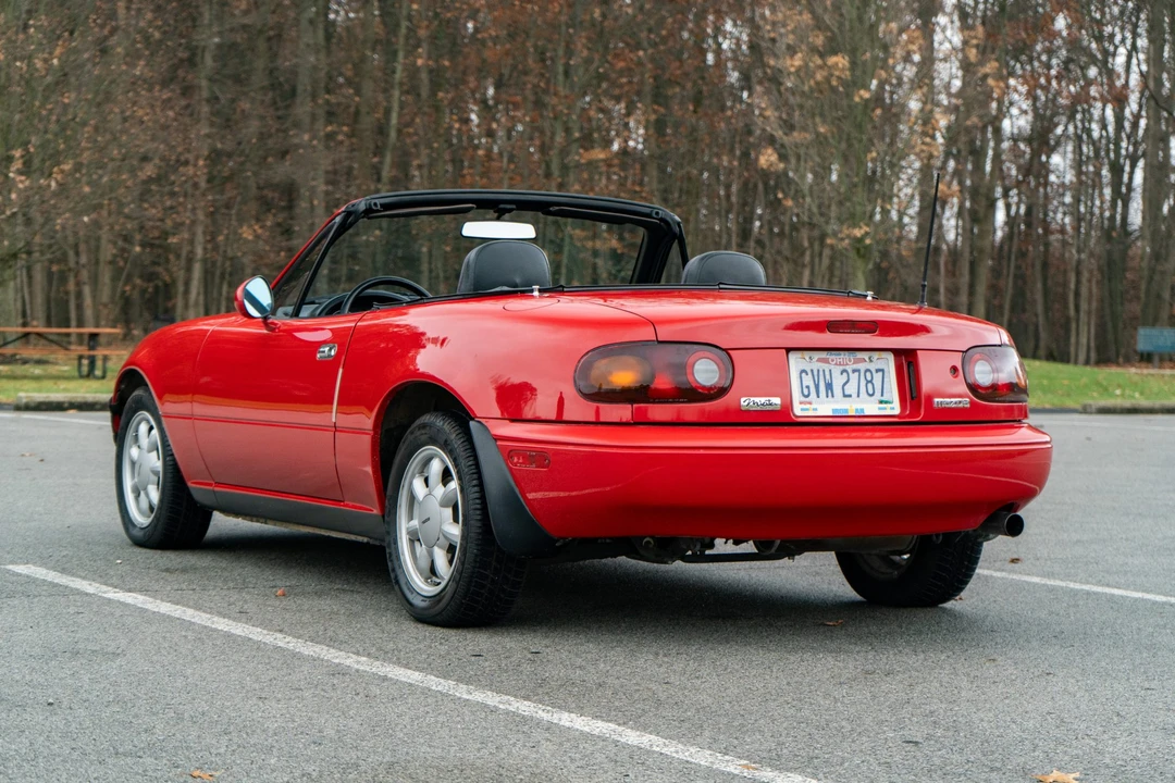 1992 Mazda NA MX-5 Miata - Image 8 of 31