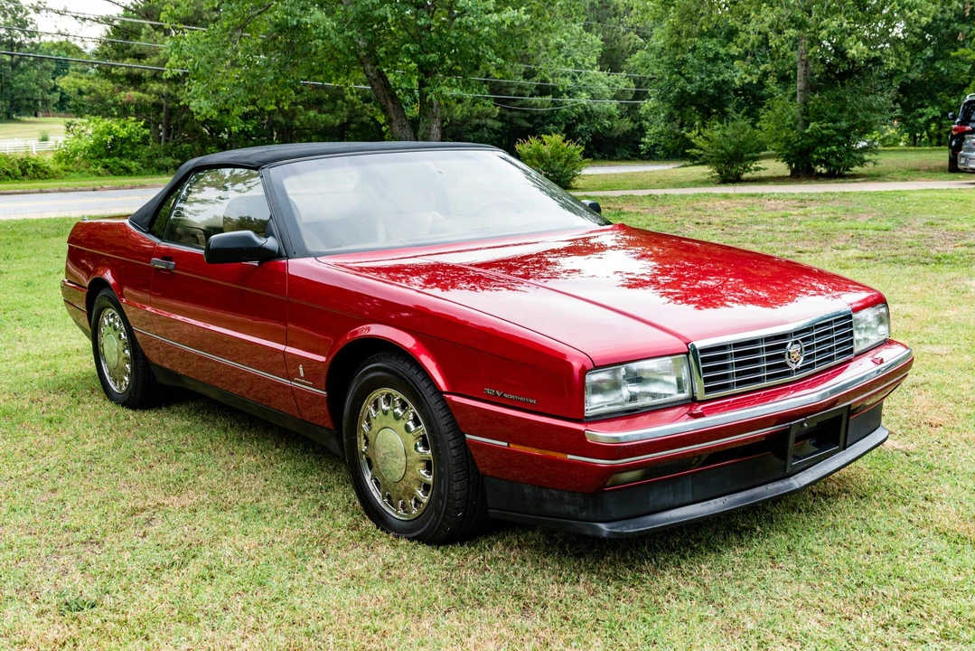 1993 Cadillac Allante - Image 10 of 31
