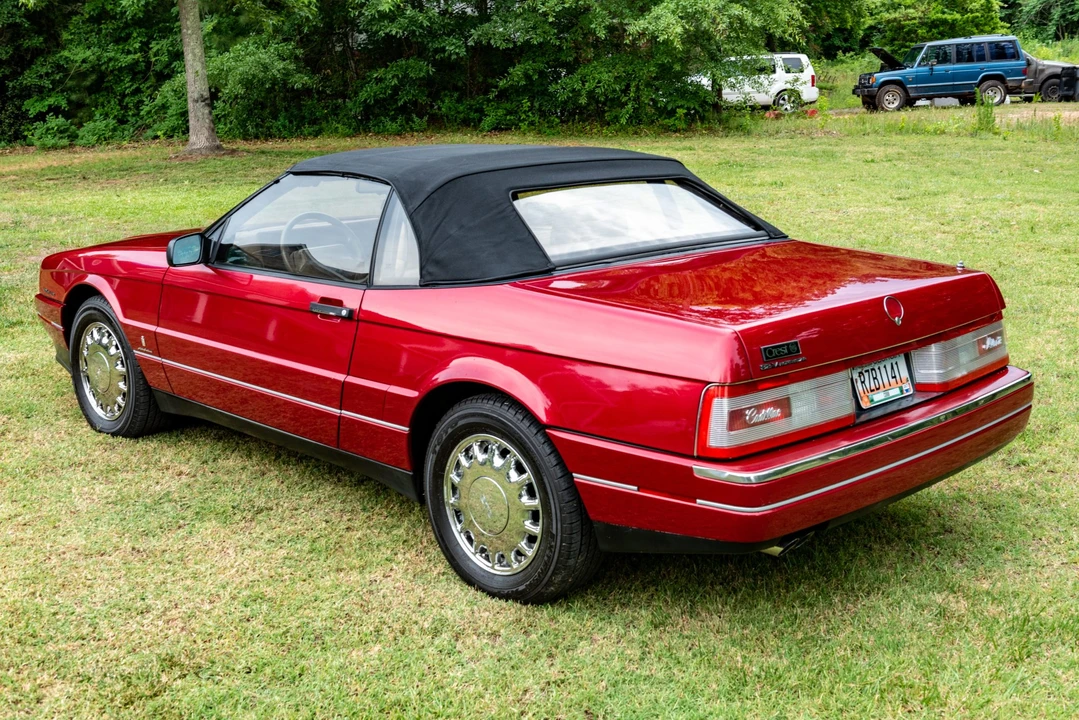 1993 Cadillac Allante - Image 4 of 31