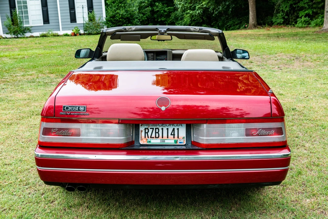 1993 Cadillac Allante - Image 17 of 31