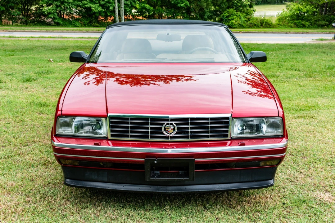 1993 Cadillac Allante - Image 11 of 31