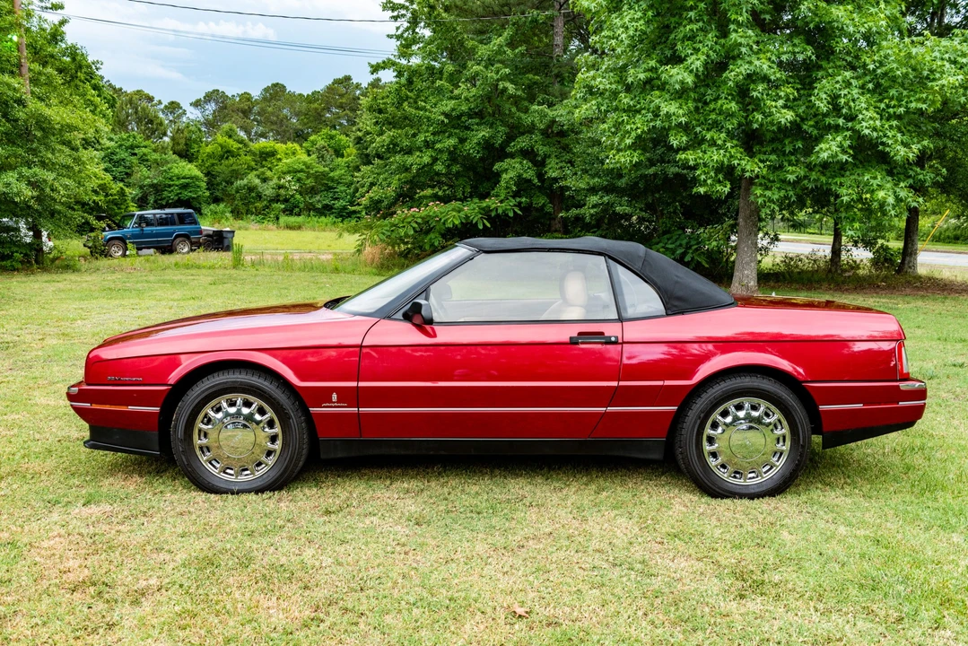 1993 Cadillac Allante - Image 3 of 31