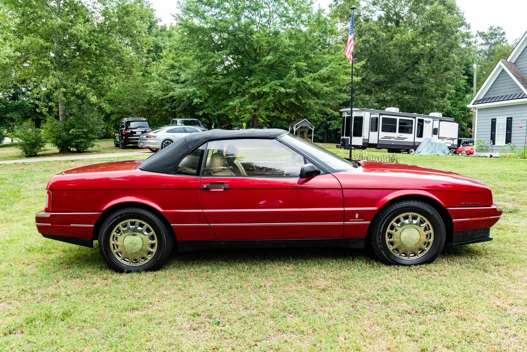 1993 Cadillac Allante - Image 7 of 31