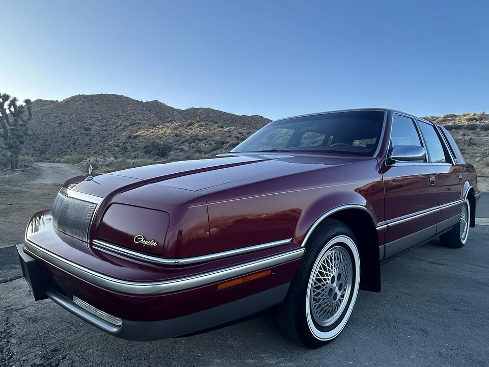 1993 Chrysler New Yorker - Image 3 of 31