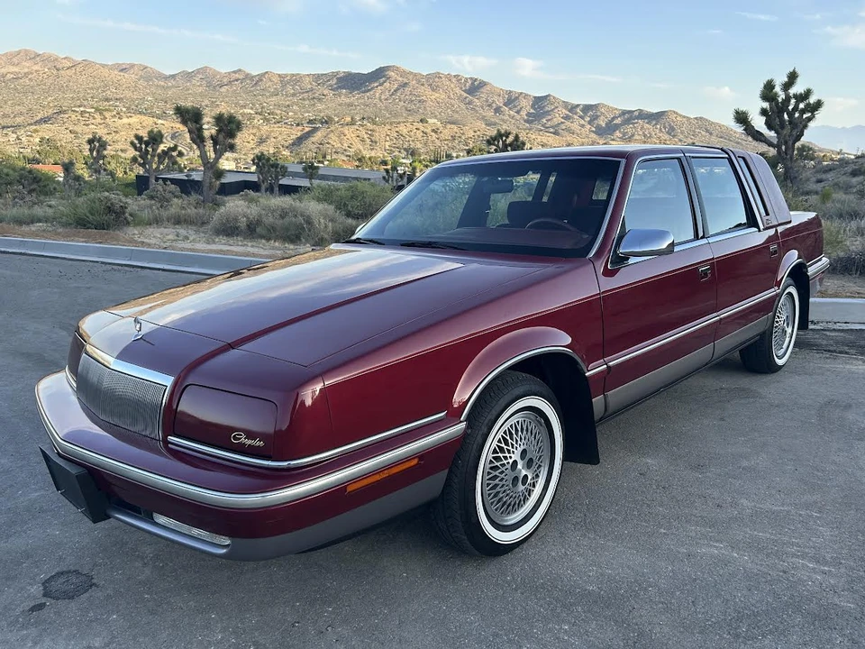 1993 Chrysler New Yorker - Image 4 of 31