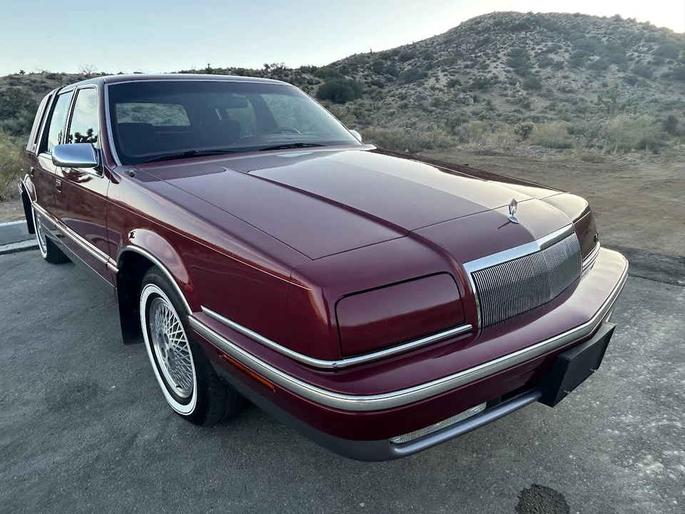1993 Chrysler New Yorker - Image 19 of 31