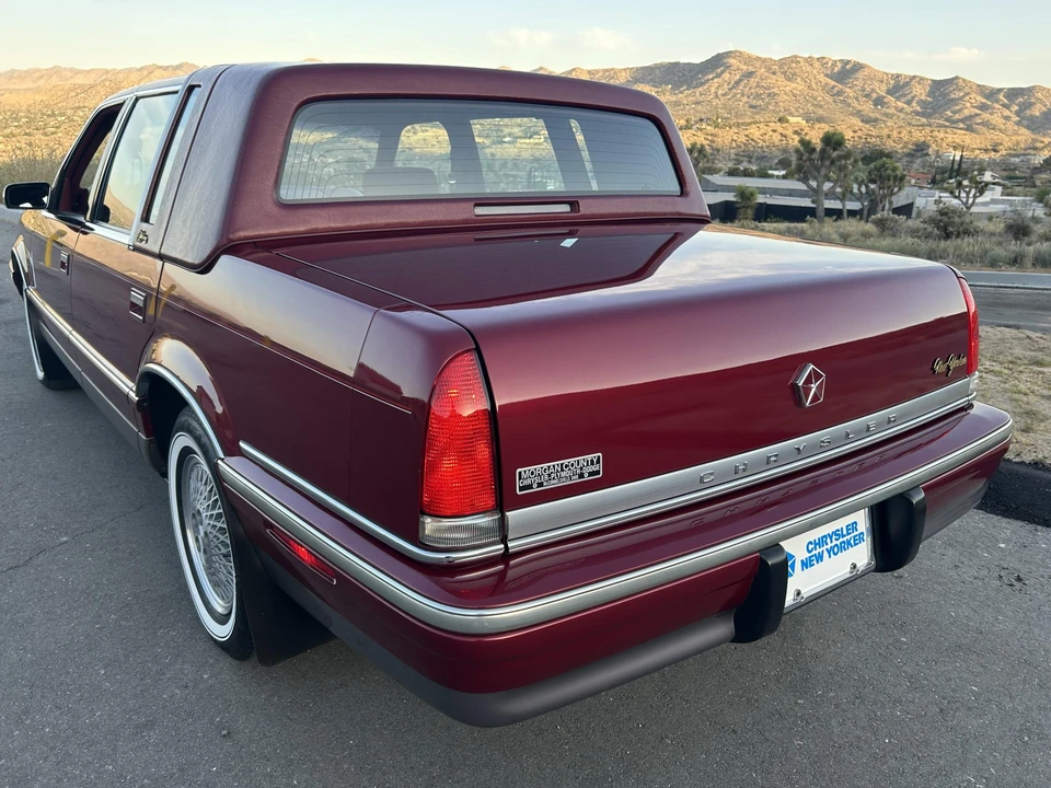 1993 Chrysler New Yorker - Image 29 of 31