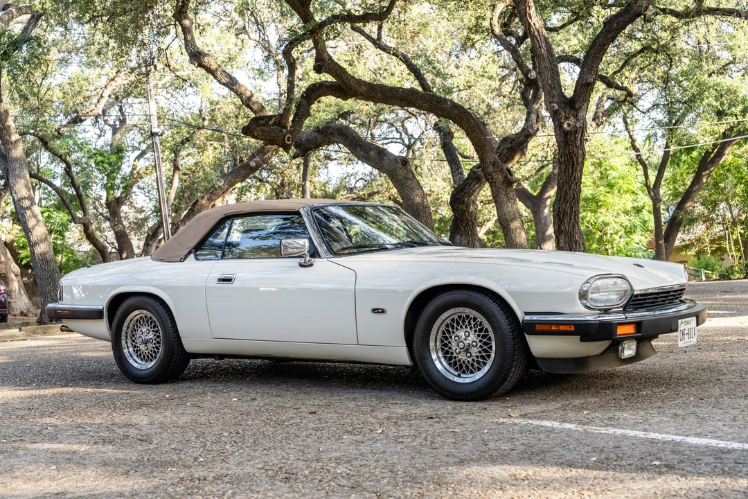 1993 Jaguar XJS Convertible - Image 3 of 31