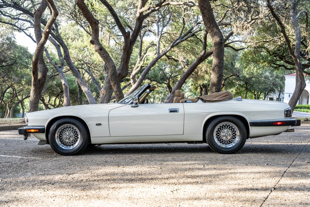 1993 Jaguar XJS Convertible - Image 16 of 31