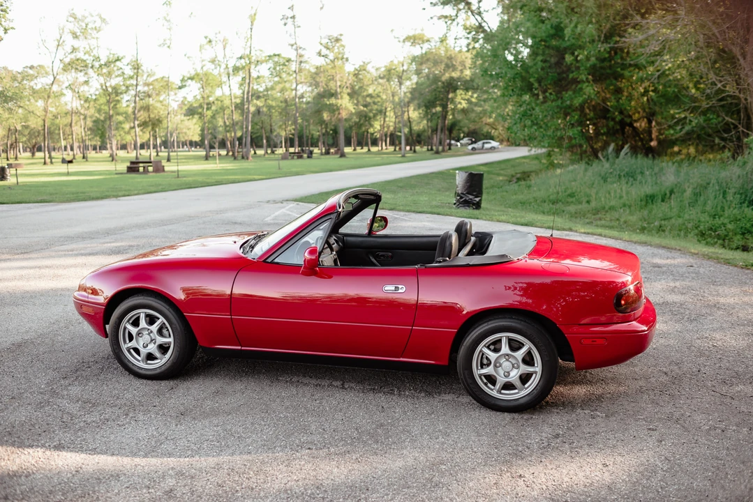1994 Mazda NA MX-5 Miata - Image 26 of 31