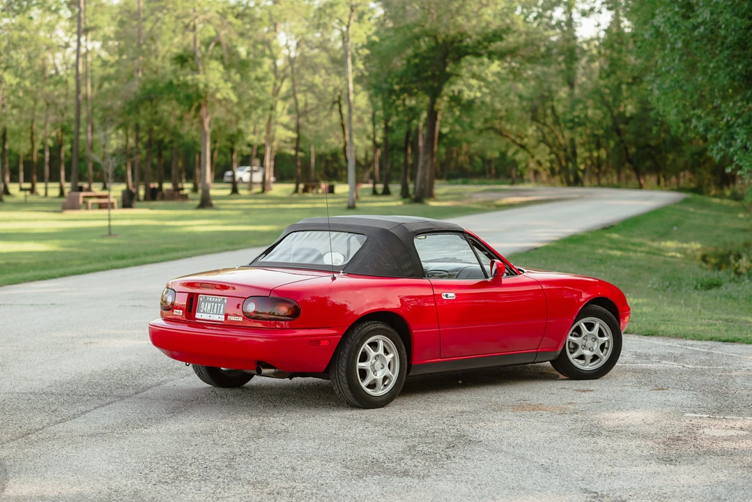 1994 Mazda NA MX-5 Miata - Image 17 of 31