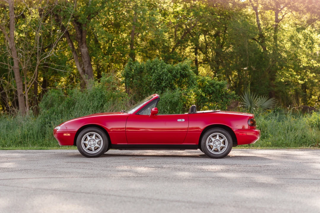 1994 Mazda NA MX-5 Miata - Image 9 of 31