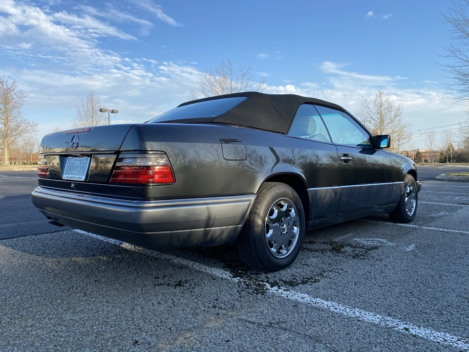 1995 Mercedes-Benz W124 E-Class - Image 17 of 31
