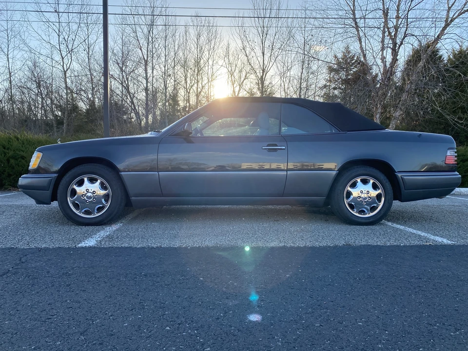 1995 Mercedes-Benz W124 E-Class - Image 13 of 31