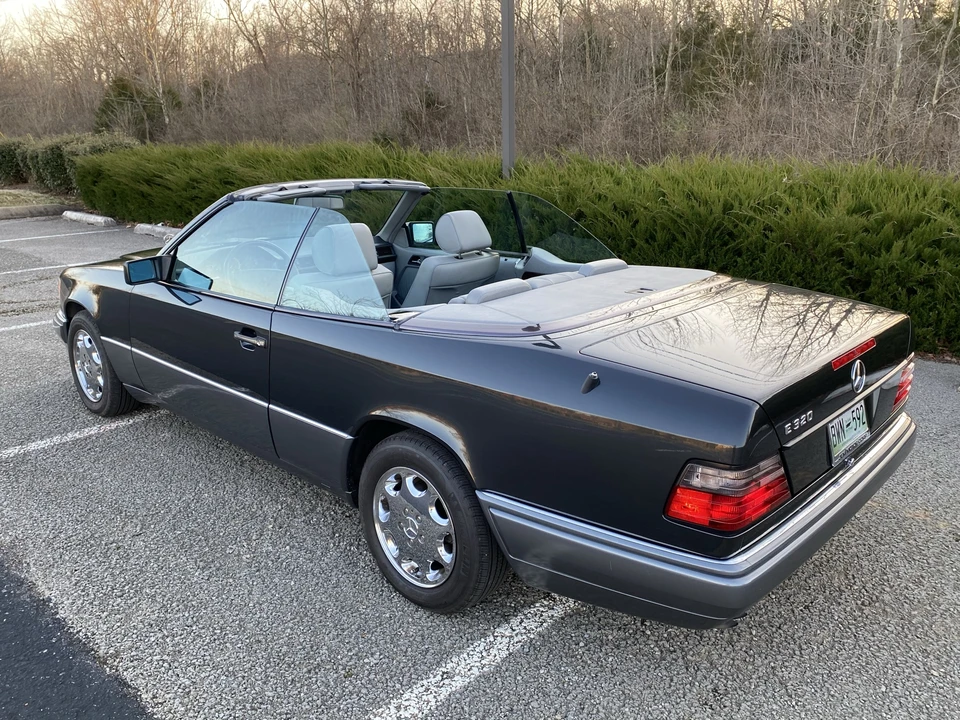 1995 Mercedes-Benz W124 E-Class - Image 15 of 31