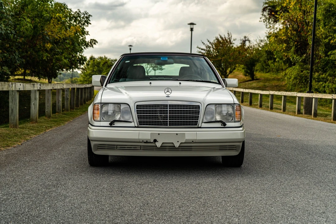 1995 Mercedes-Benz W124 E-Class - Image 14 of 31