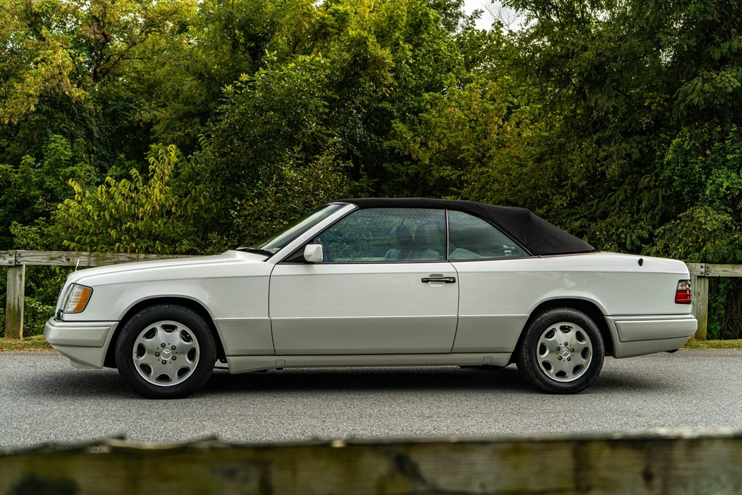 1995 Mercedes-Benz W124 E-Class - Image 4 of 31