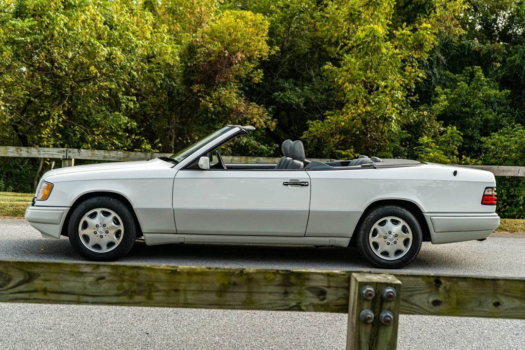 1995 Mercedes-Benz W124 E-Class - Image 22 of 31