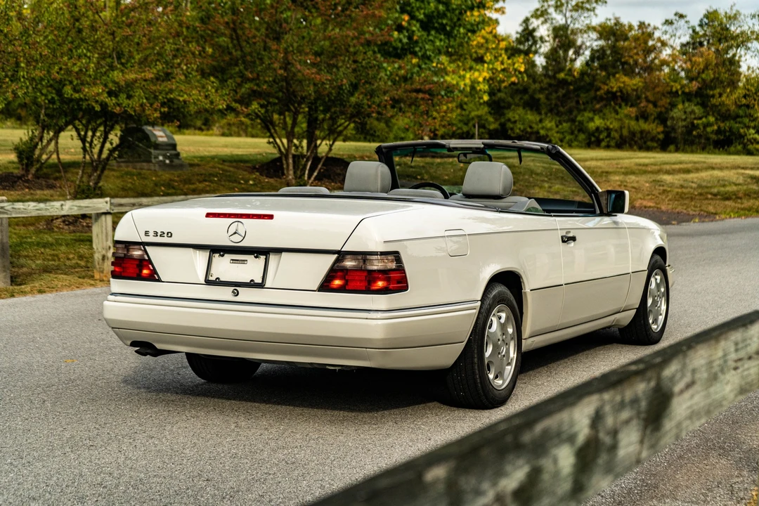 1995 Mercedes-Benz W124 E-Class - Image 27 of 31