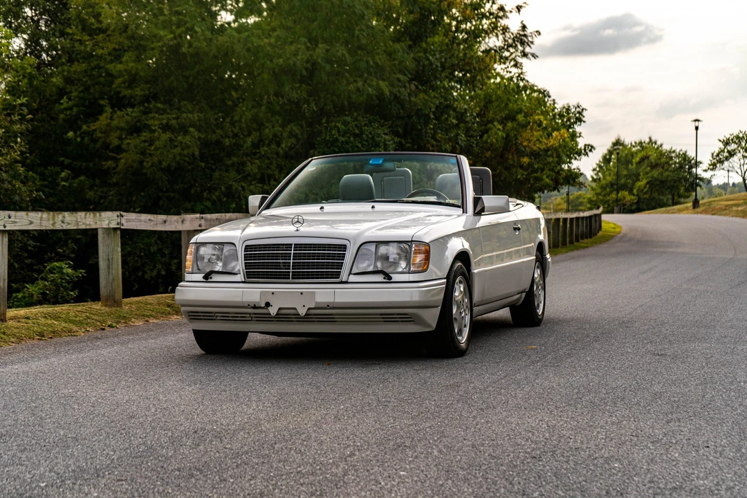 1995 Mercedes-Benz W124 E-Class - Image 17 of 31