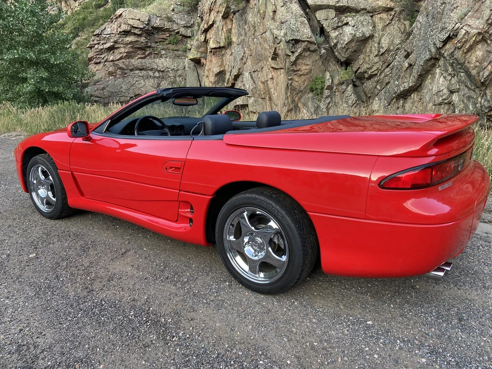 1995 Mitsubishi 3000GT Series 2 - Image 16 of 31