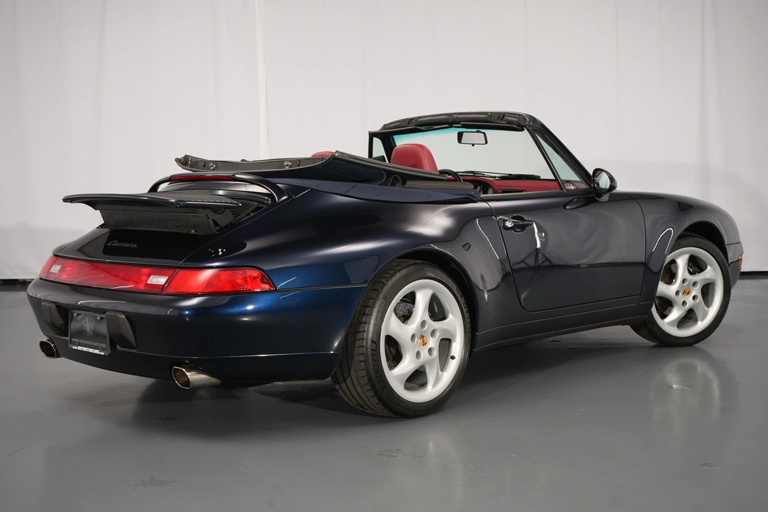 1995 Porsche 993 Carrera - Image 8 of 31