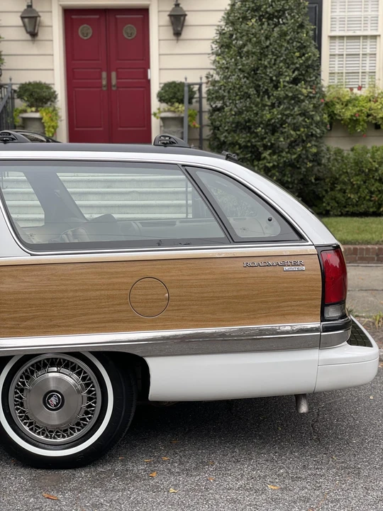 1996 Buick Roadmaster - Image 23 of 31