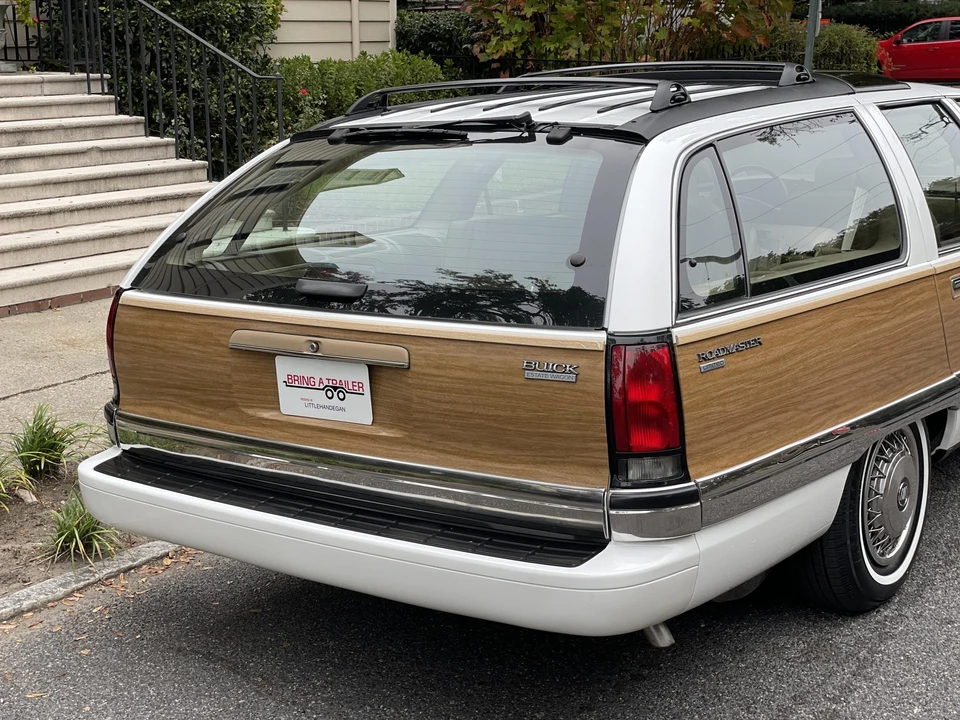 1996 Buick Roadmaster - Image 27 of 31