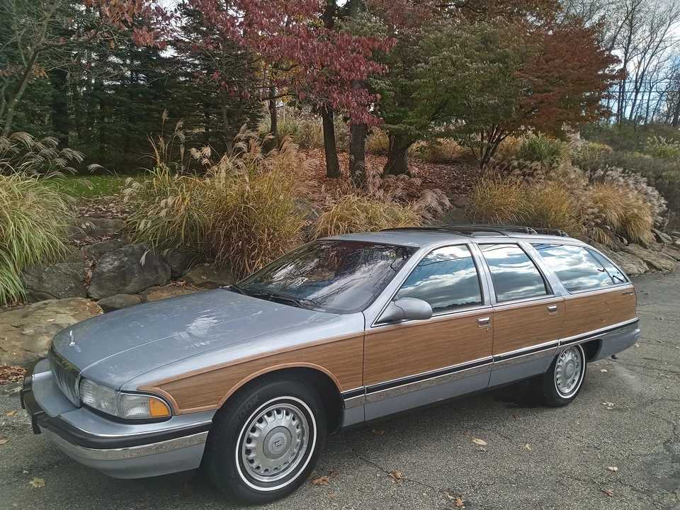 1996 Buick Roadmaster - Image 3 of 31