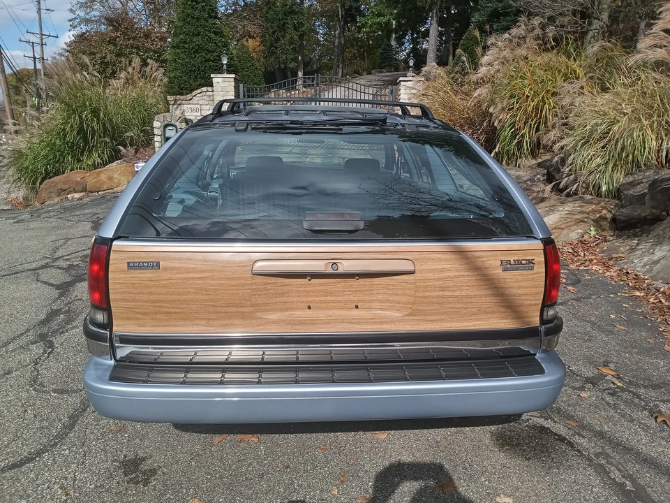1996 Buick Roadmaster - Image 7 of 31