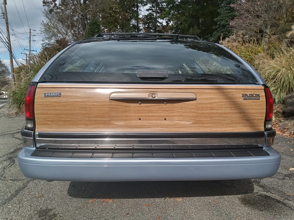 1996 Buick Roadmaster - Image 12 of 31
