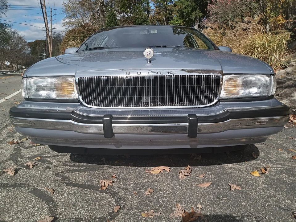 1996 Buick Roadmaster - Image 11 of 31