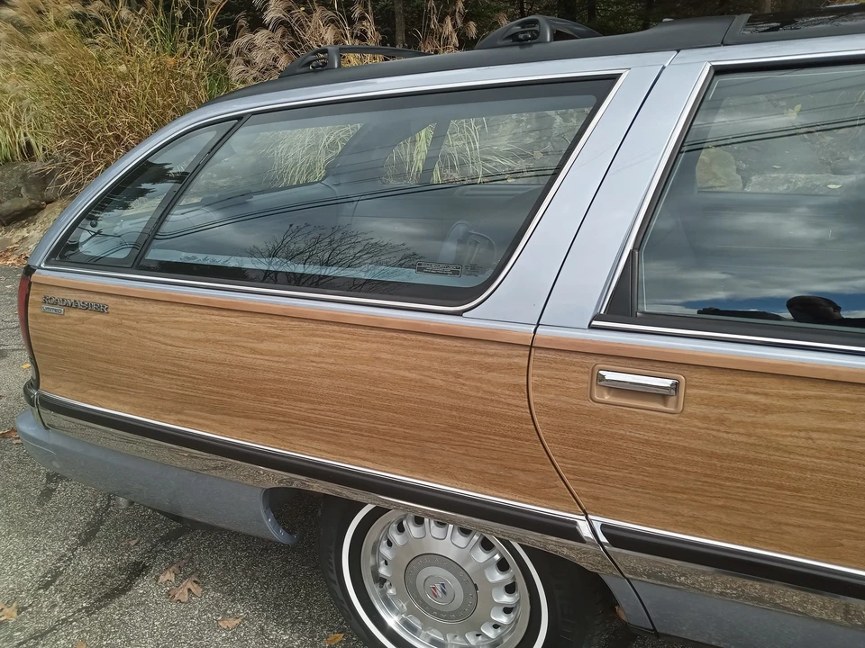 1996 Buick Roadmaster - Image 27 of 31