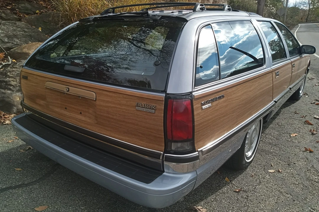 1996 Buick Roadmaster - Image 8 of 31