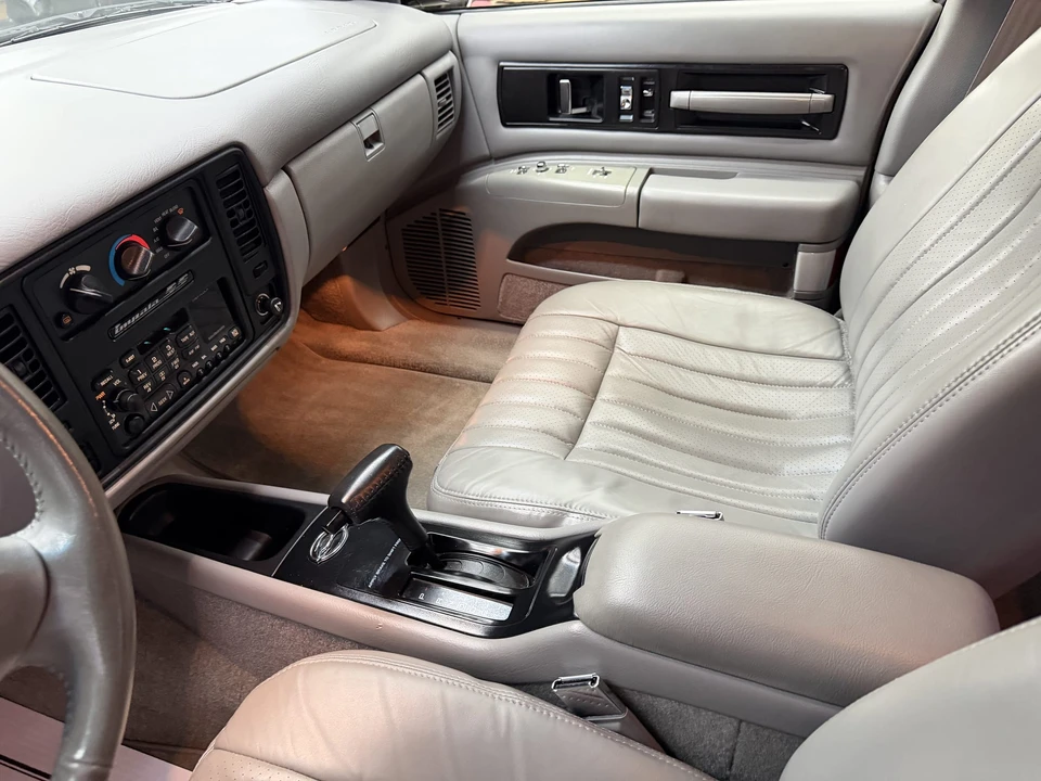1996 Chevrolet Impala 7th Gen - Image 26 of 31