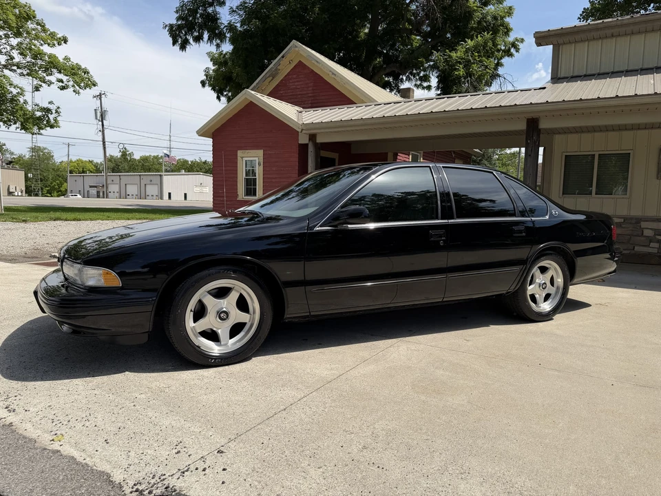 1996 Chevrolet Impala 7th Gen - Image 4 of 31