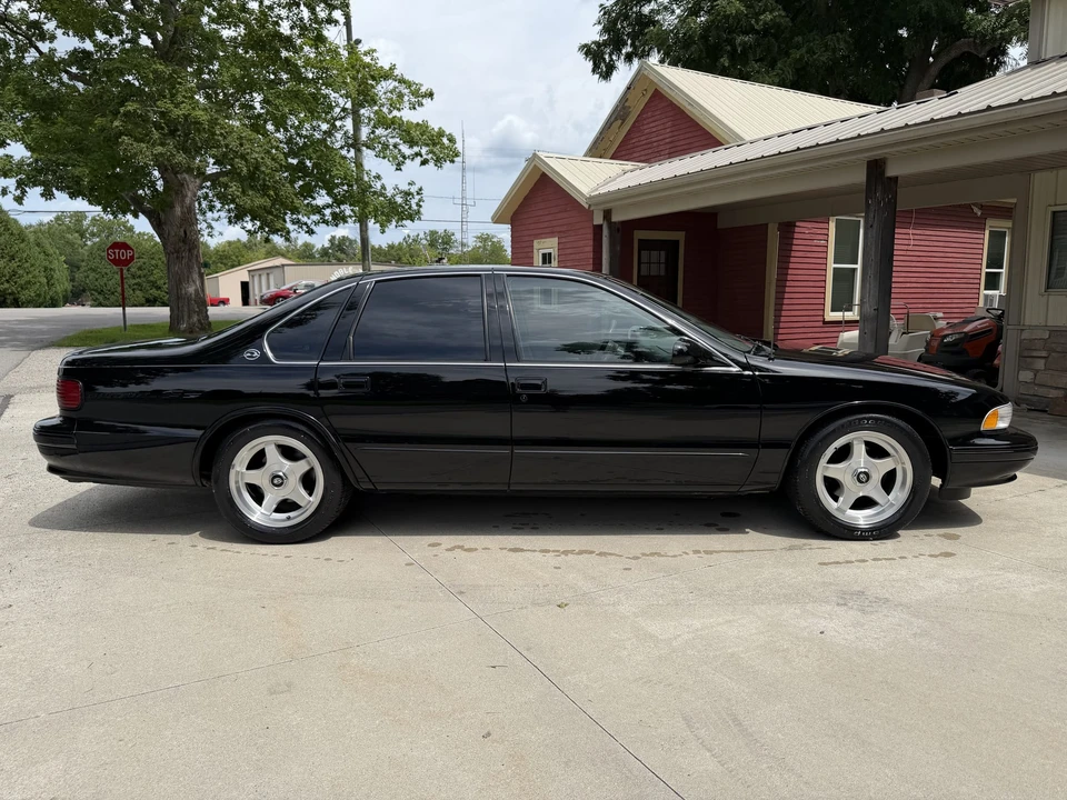 1996 Chevrolet Impala 7th Gen - Image 10 of 31