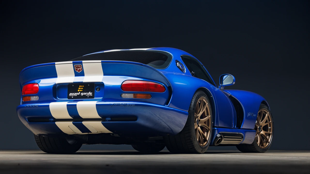 1997 Dodge Viper GTS 2nd Gen - Image 19 of 31