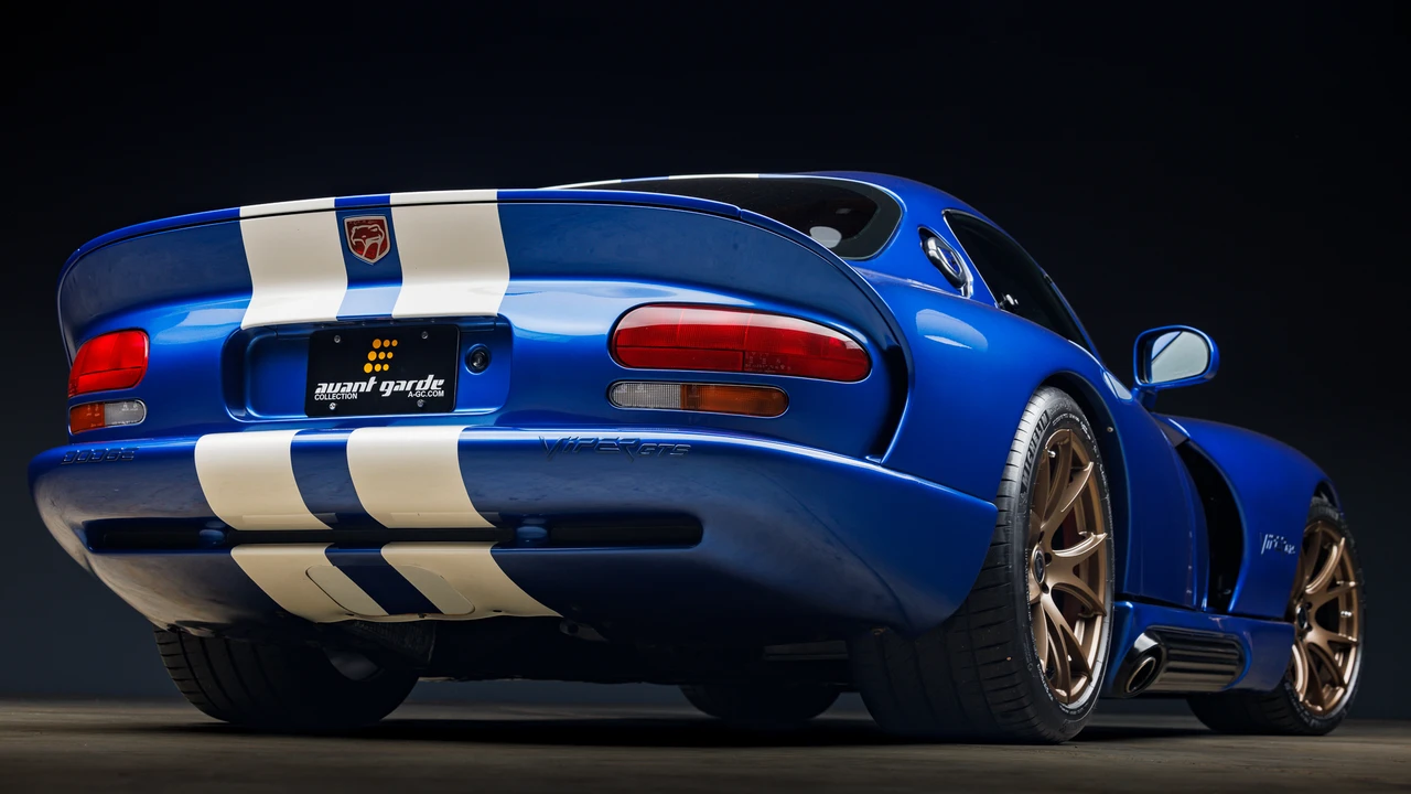 1997 Dodge Viper GTS 2nd Gen - Image 20 of 31