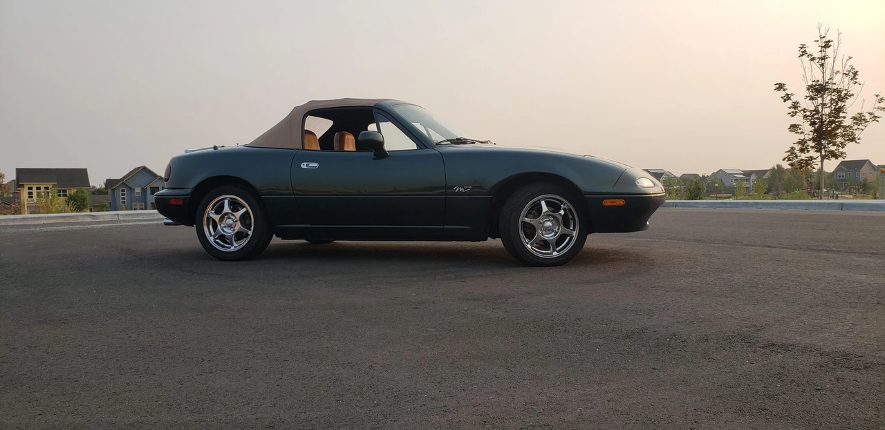 1997 Mazda NA MX-5 Miata - Image 2 of 31