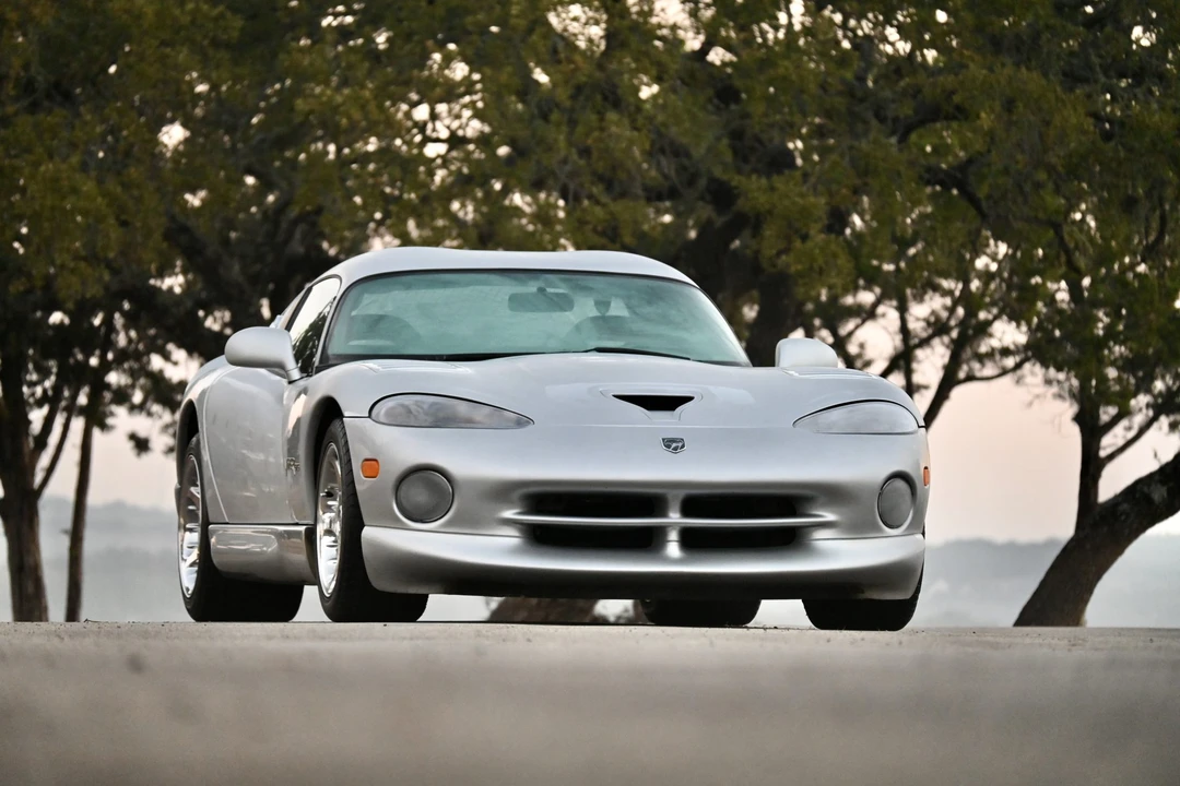 1998 Dodge Viper GTS 2nd Gen - Image 22 of 31