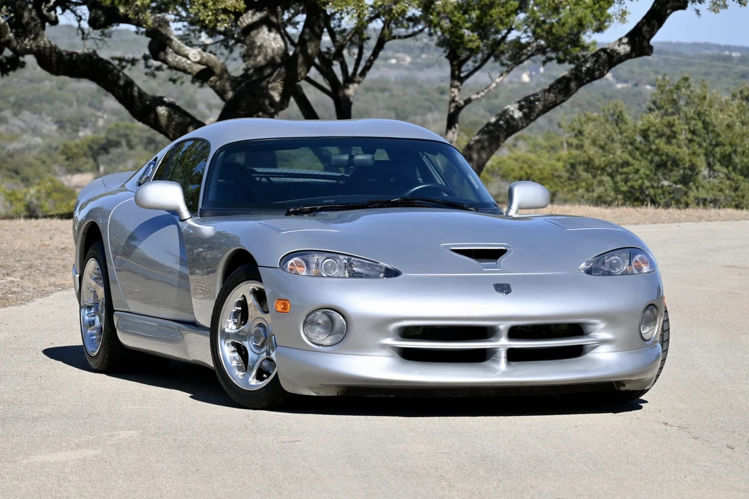 1998 Dodge Viper GTS 2nd Gen - Image 13 of 31