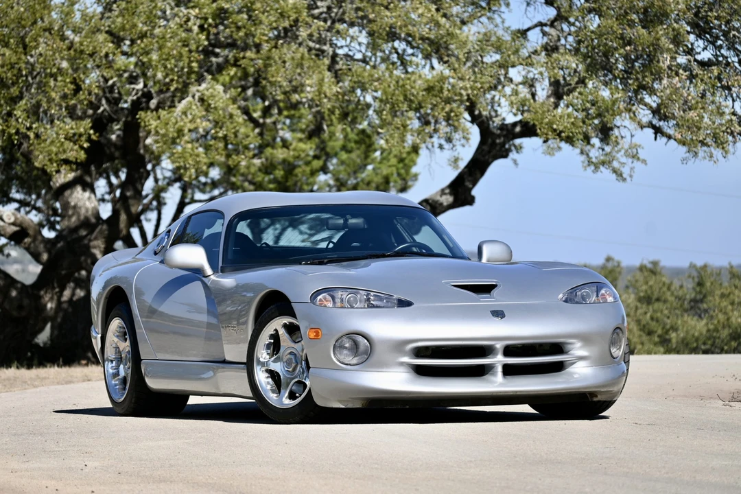 1998 Dodge Viper GTS 2nd Gen - Image 10 of 31